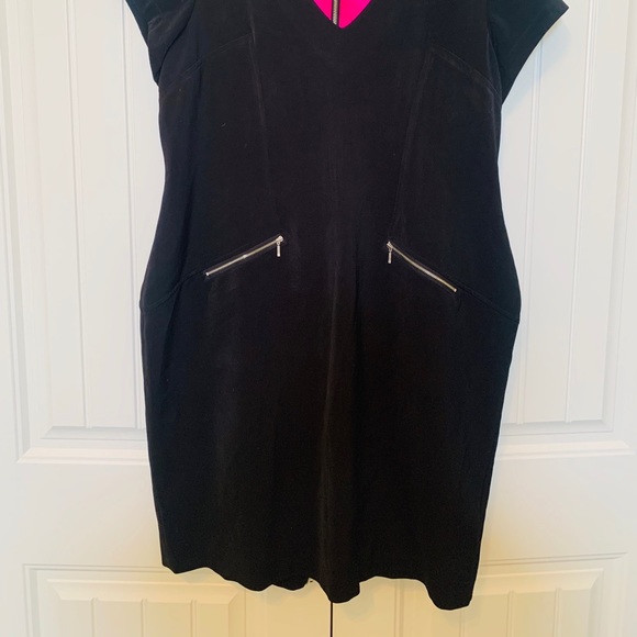 Annascholz designer black dress - Picture 2 of 4